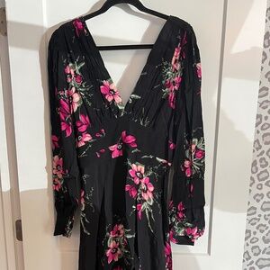 Trashy Diva - Knee length black dress with pink floral pattern